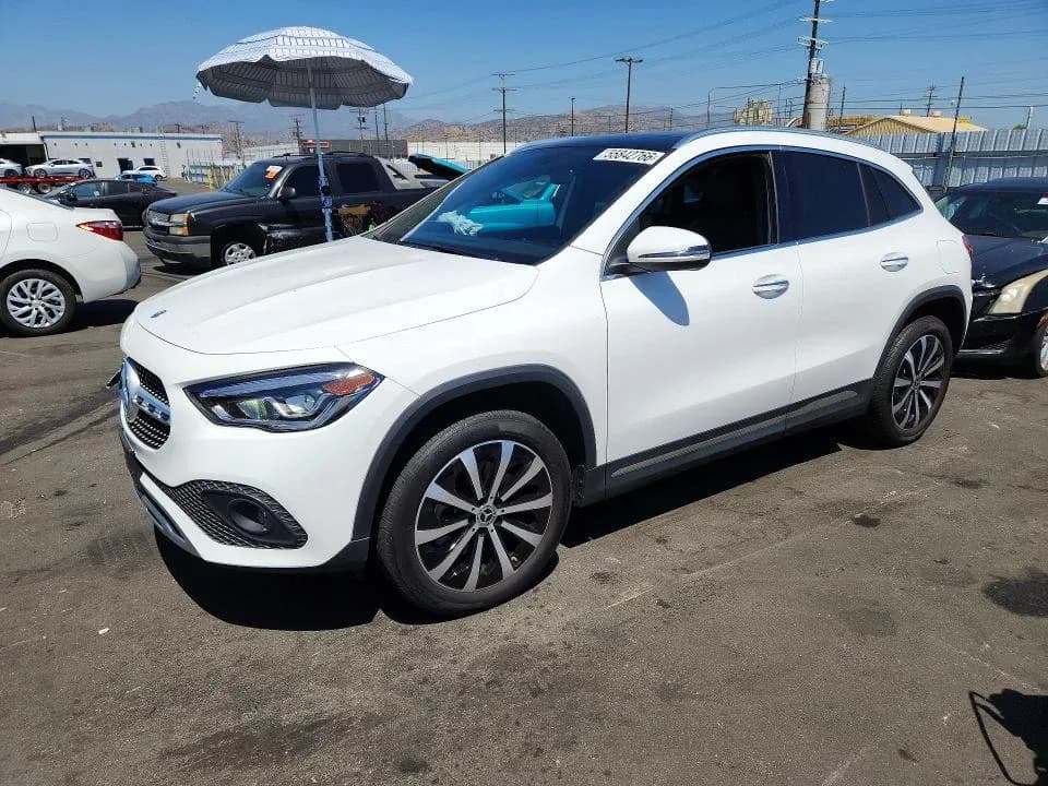 MERCEDES-BENZ GLA 250