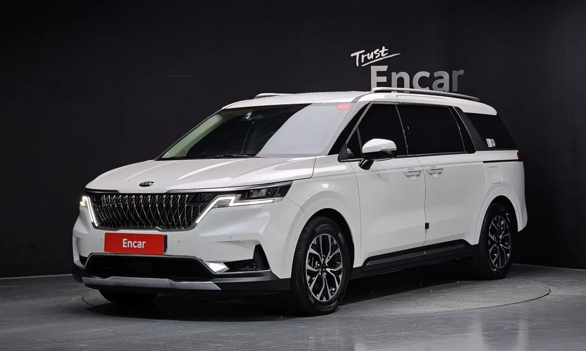 Kia Carnival 4Th Generation Diesel 9-Seater Noblesse
