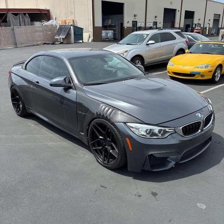 BMW M4 Base
