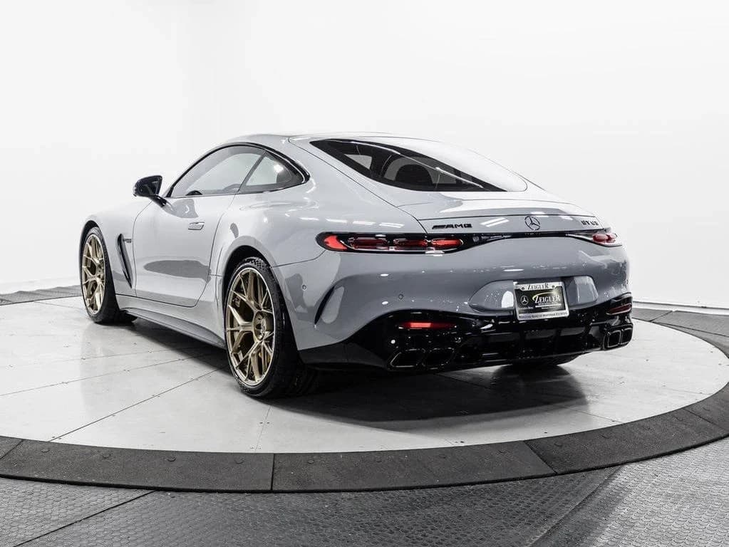 Mercedes-Benz AMG GT 63 Base 2024