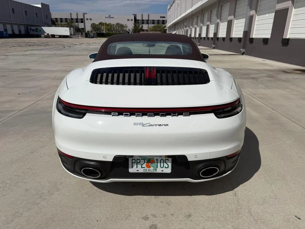 Porsche 911 Carrera 2021