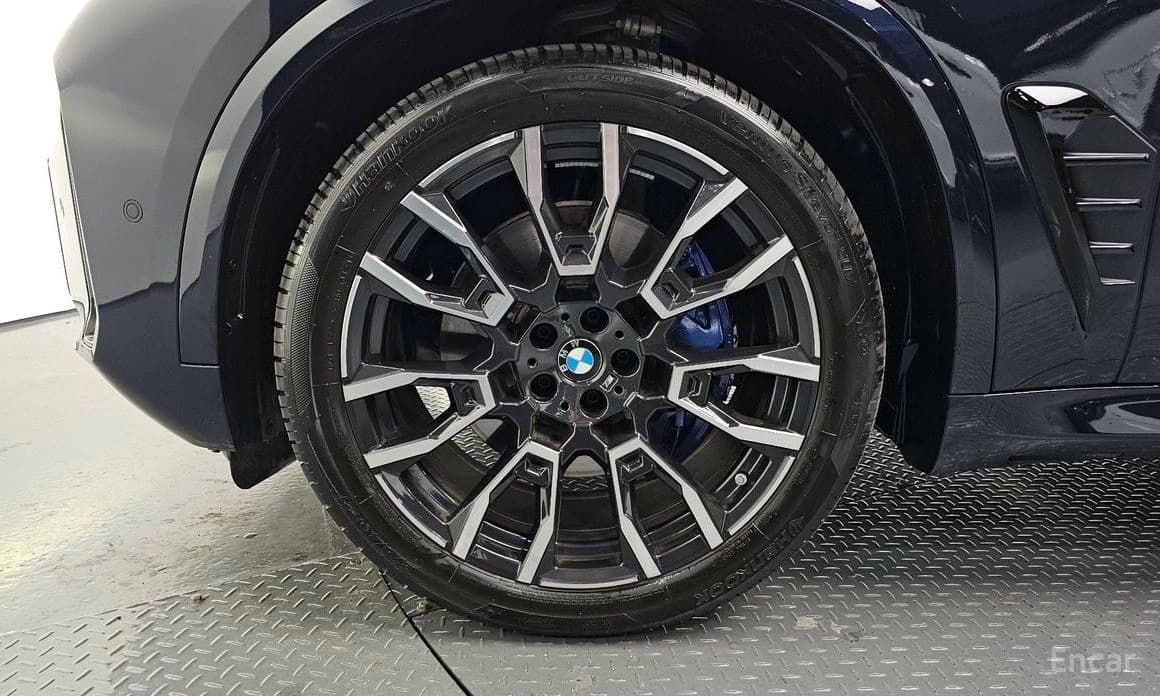 BMW X5 (G05) xDrive 40i M 2025