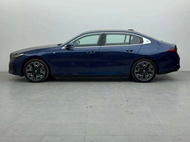 BMW i5 eDrive35L 2024