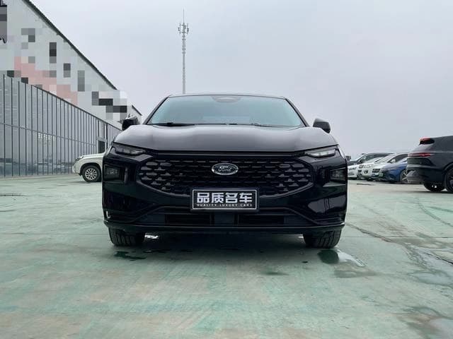 Ford Mondeo EcoBoost 245 Luxury 2025
