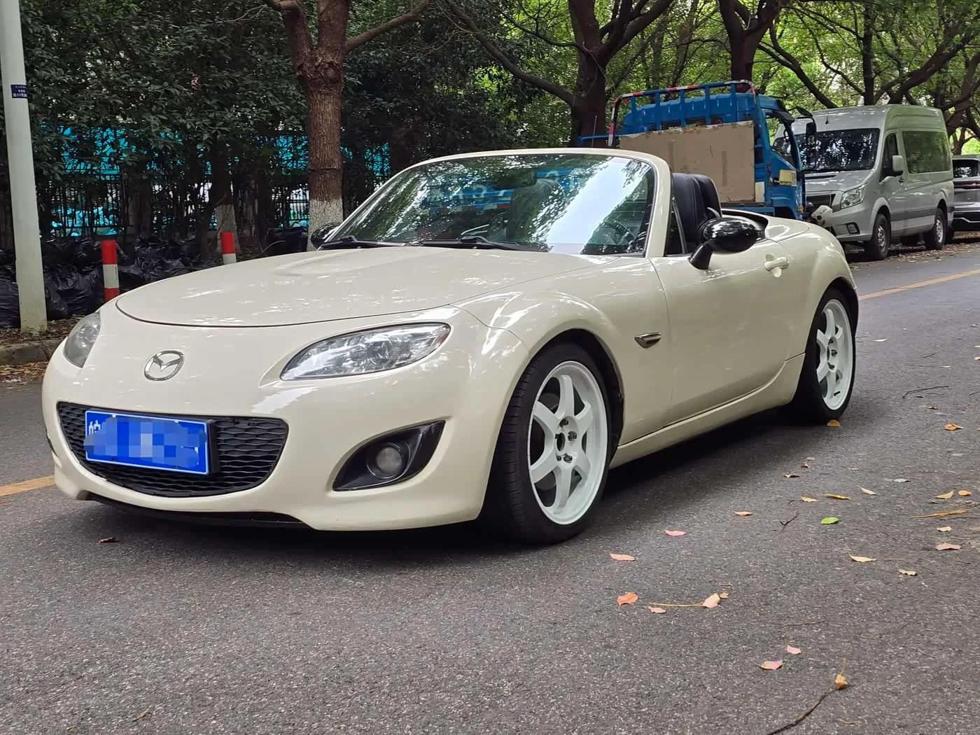 1400x0_c42_autohomecar__ChxpV2pDMJ-AWw5FAAlXzwa8kTQ994