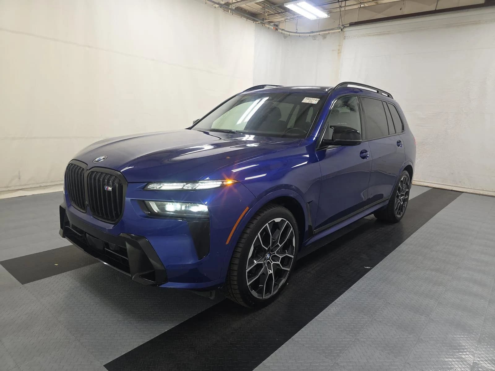 BMW X7 M60i