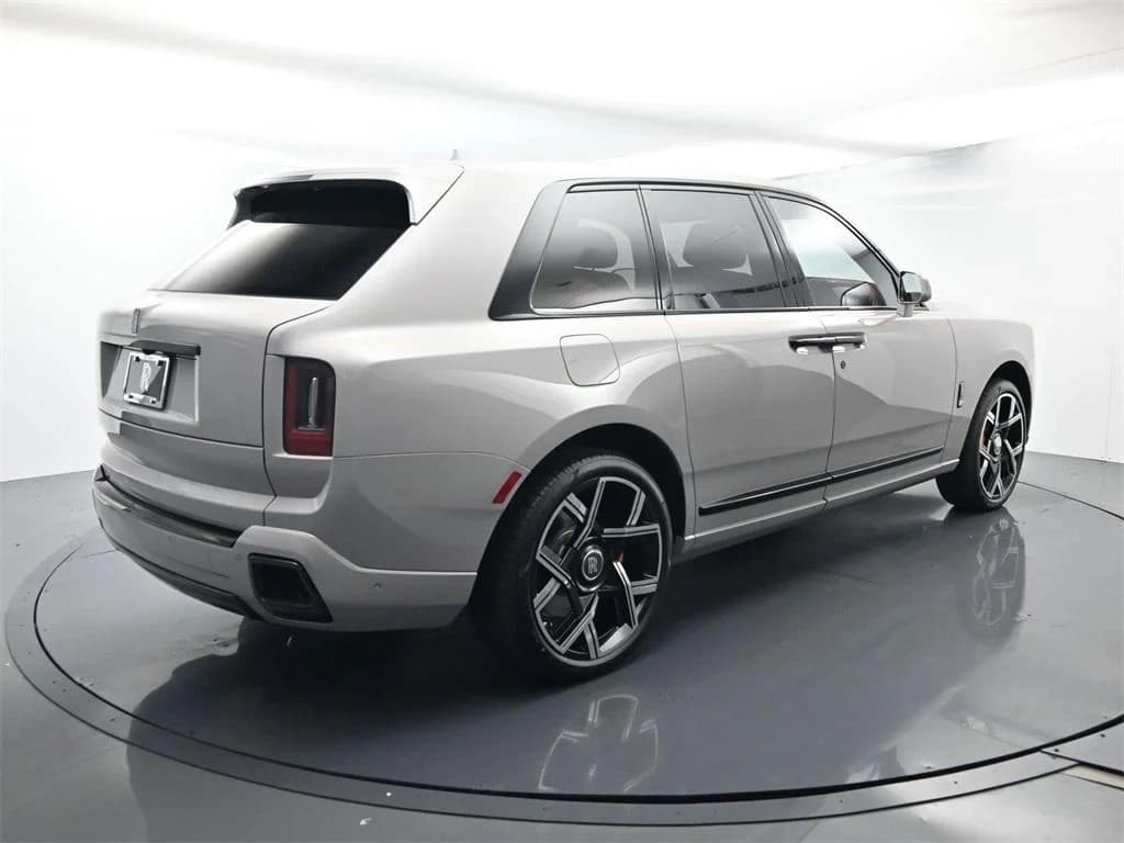 Rolls-Royce Cullinan BADGE 2026