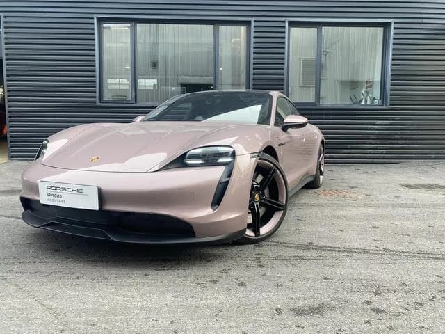 Porsche Taycan 4S
